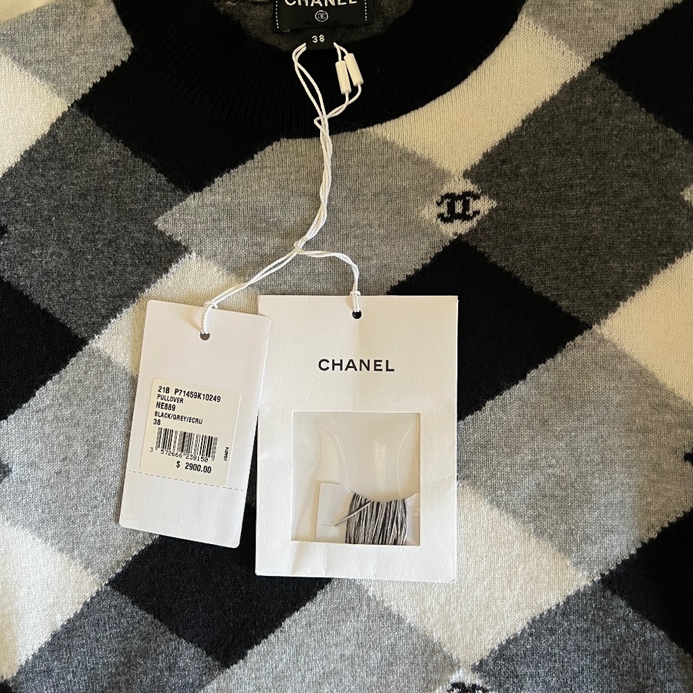 Chanel cashmere long sleeves